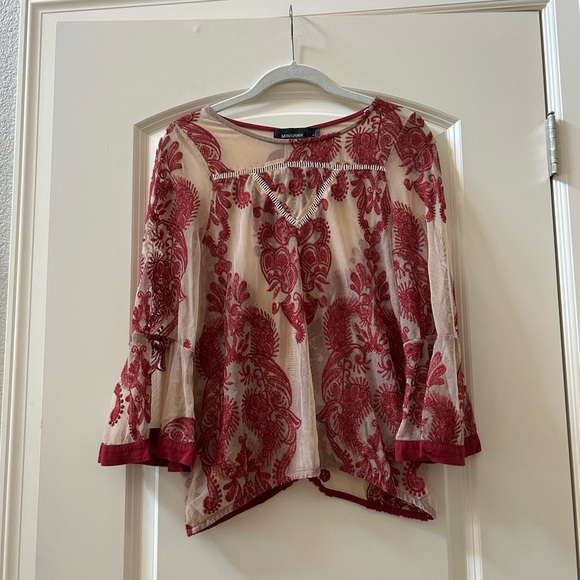 MinkPink Sweetest Sound Sheer embroidered lace top. Bell sleeves. Like new cond - Picture 2 of 13